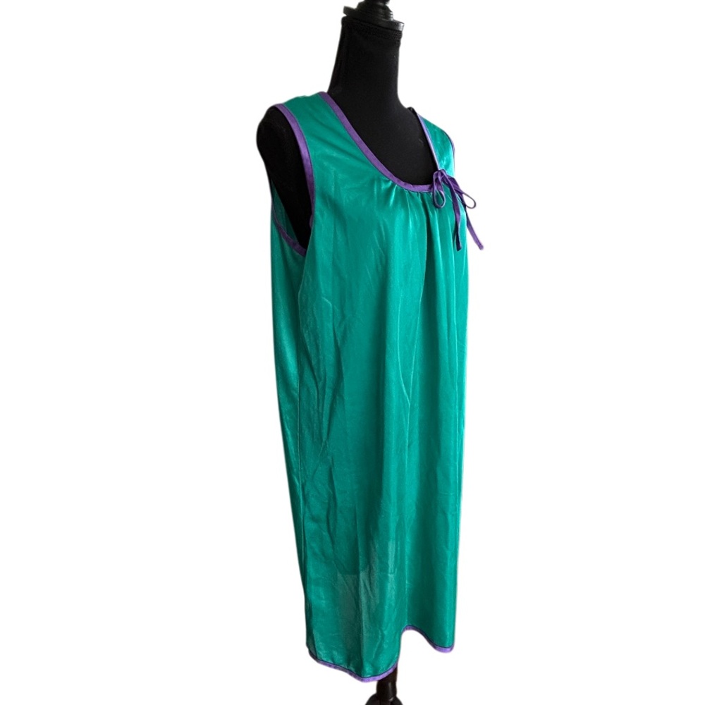 💚💜 2 VINTAGE ANTHONY RICHARDS NIGHTGOWNS! GORGEOUS COLORS! RARE!! - Picture 7 of 16
